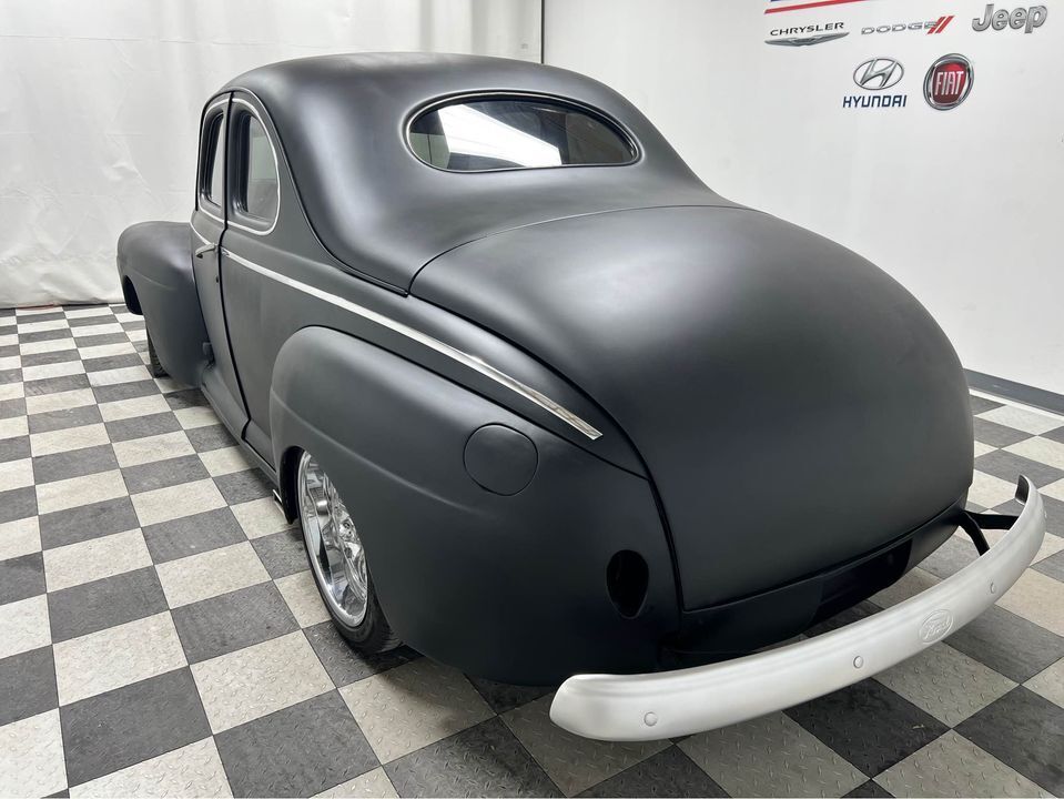 1946 FORD DELUXE 7