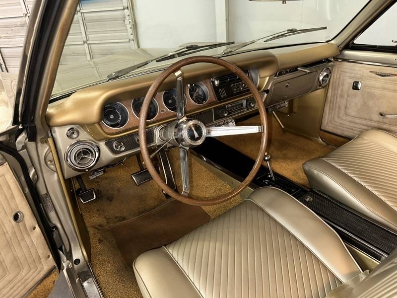 1965 Pontiac GTO 24
