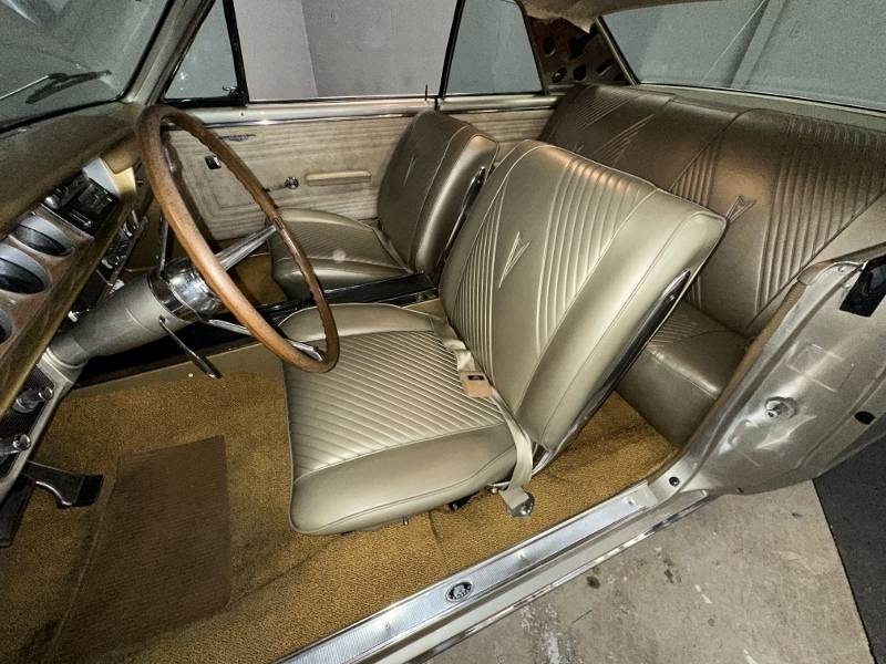 1965 Pontiac GTO 32