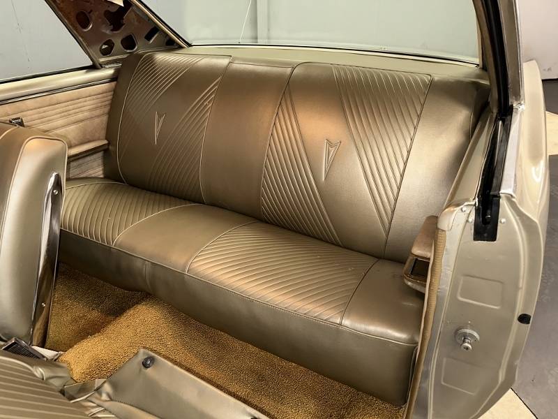 1965 Pontiac GTO 35