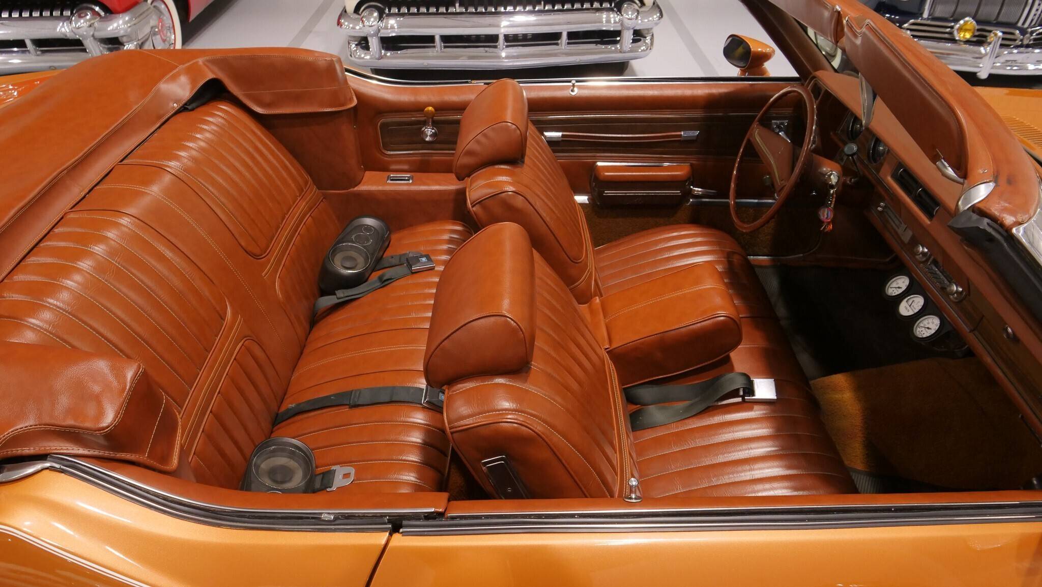 1971 Oldsmobile Cutlass Supreme 16
