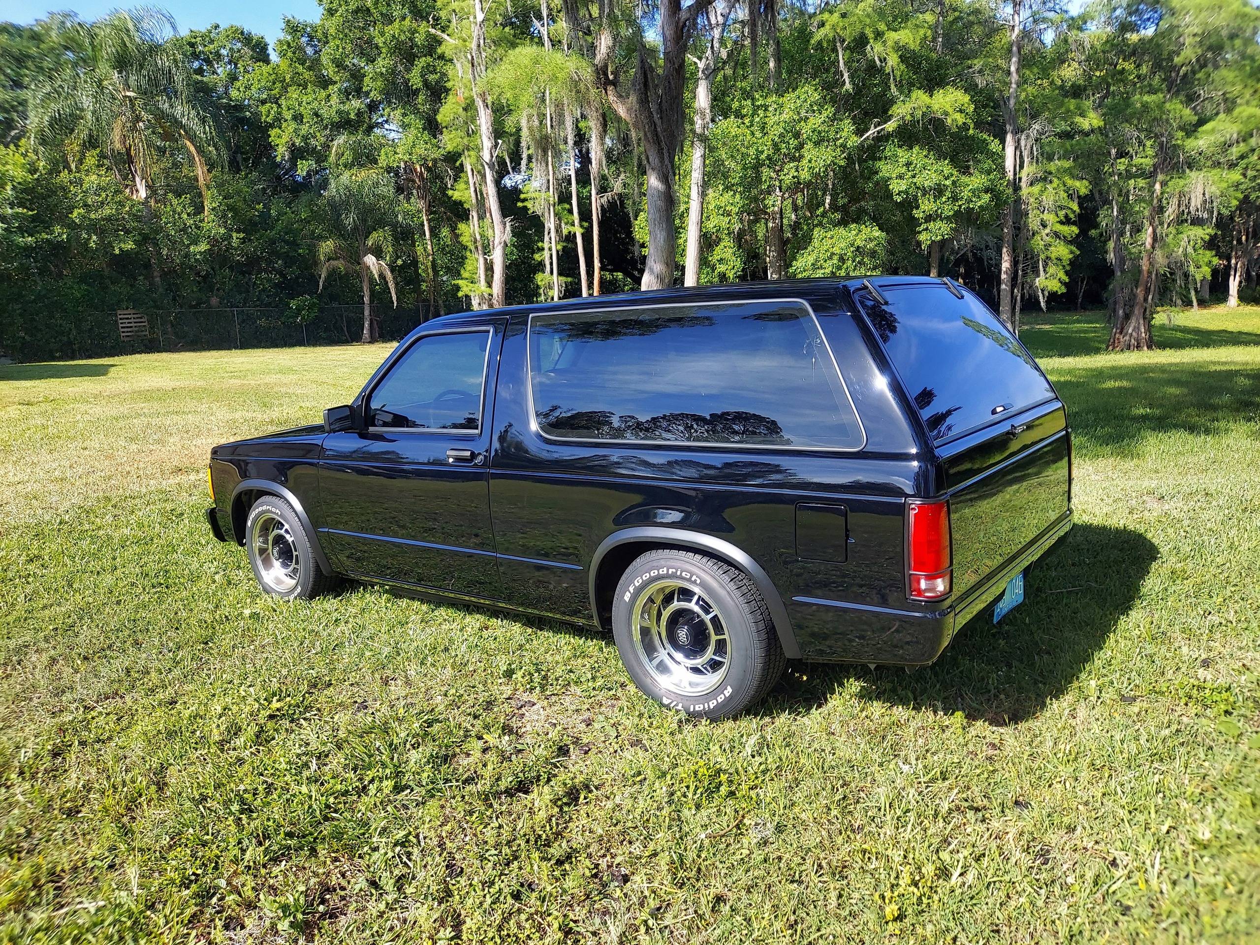 1985 Chevrolet S-10 Blazer Sport 4