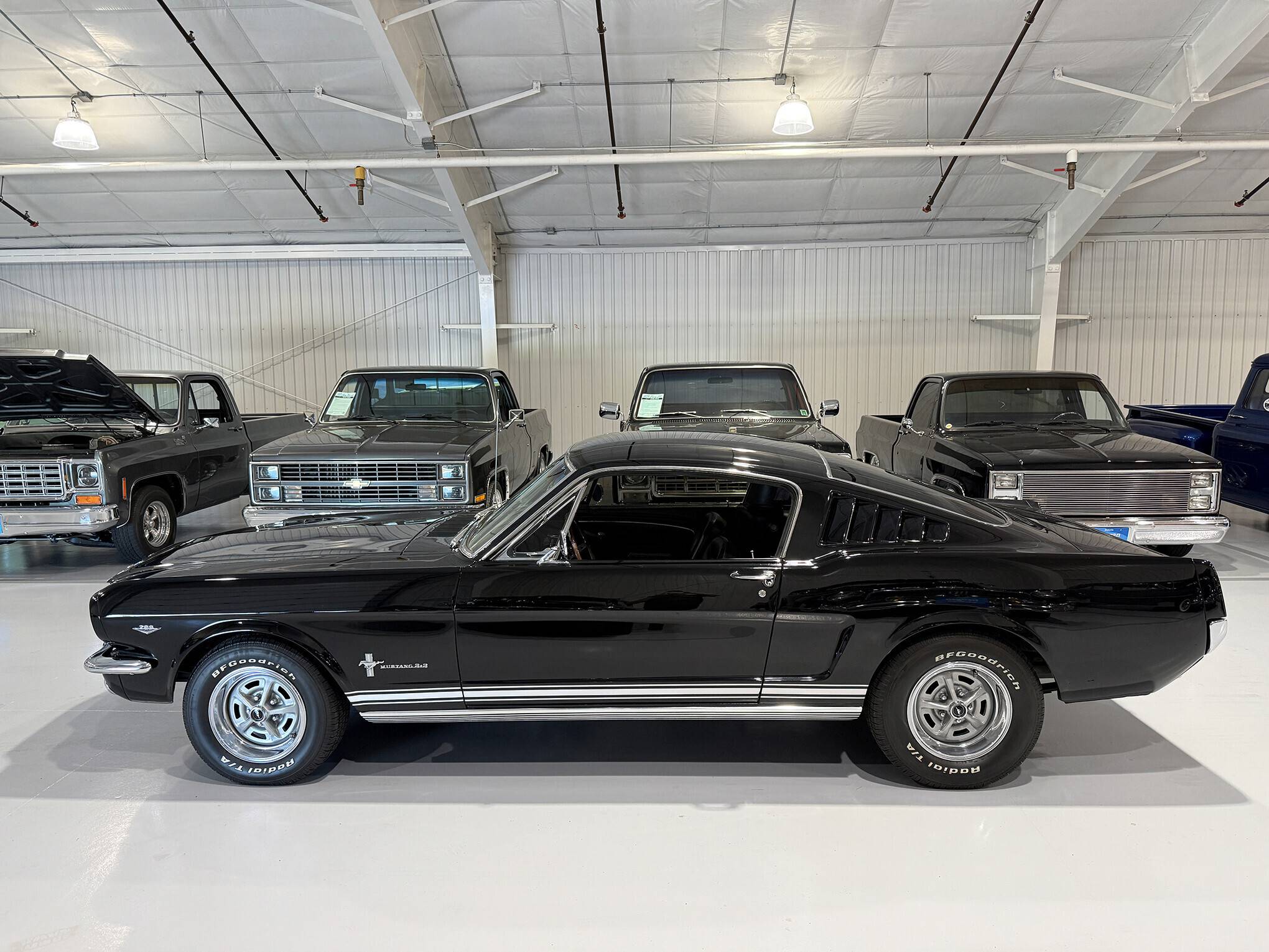 1966 Ford Mustang 2+2 Fastback 3