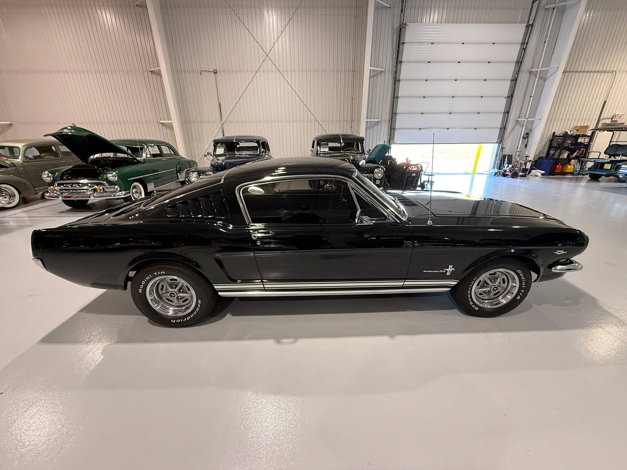 1966 Ford Mustang 2+2 Fastback 10