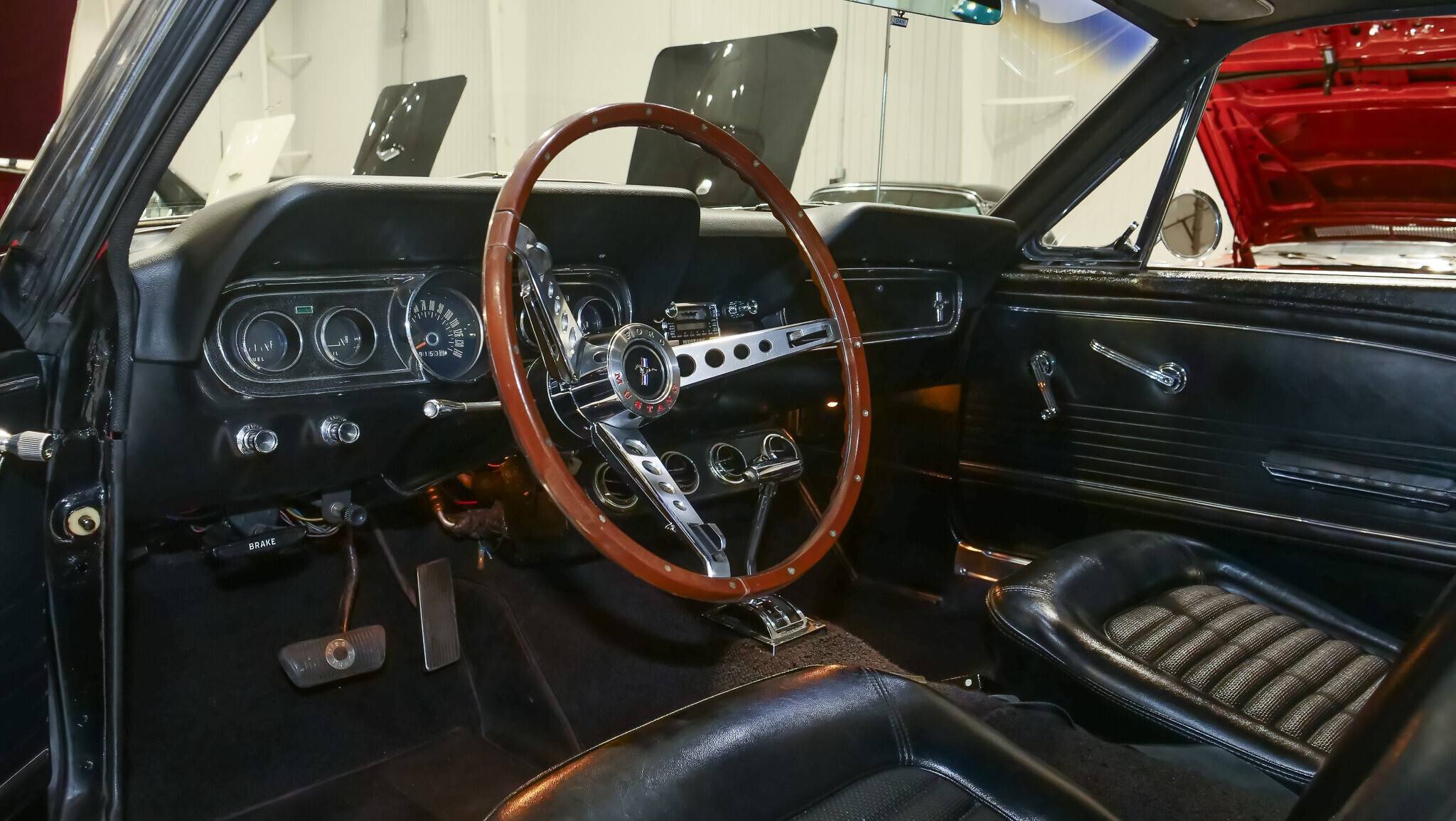 1966 Ford Mustang 2+2 Fastback 21
