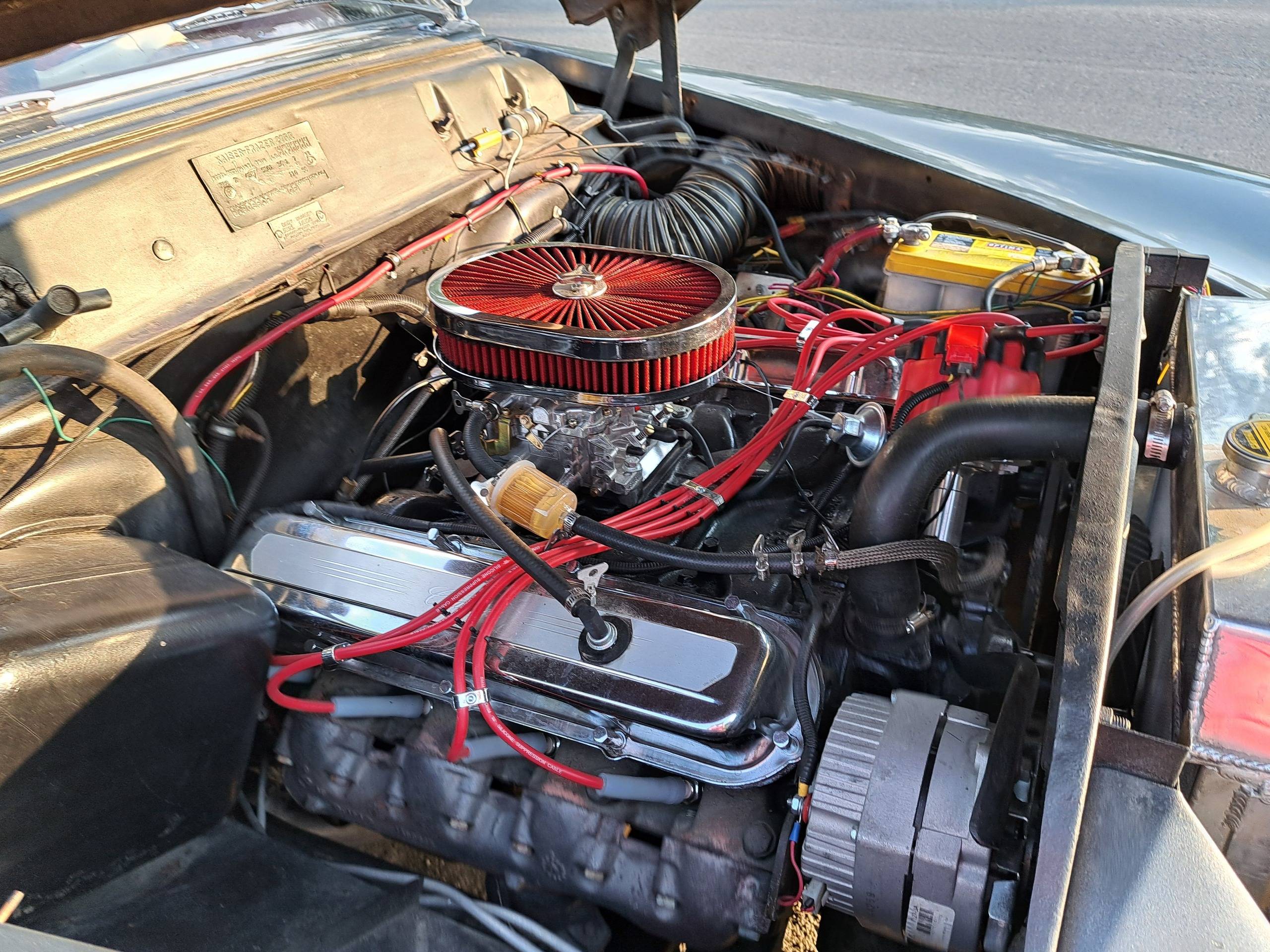 1953 Kaiser Manhattan 26