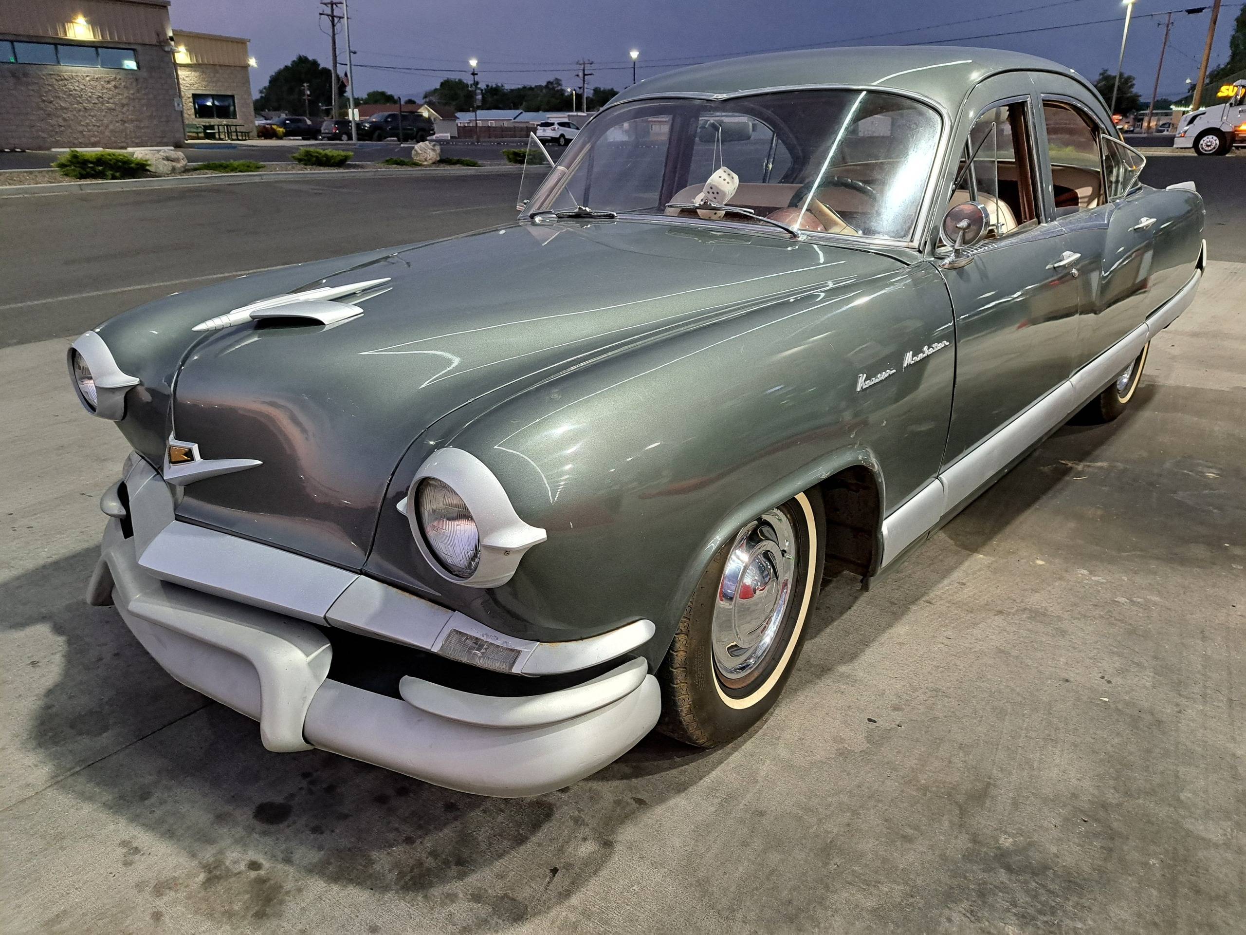1953 Kaiser Manhattan 8