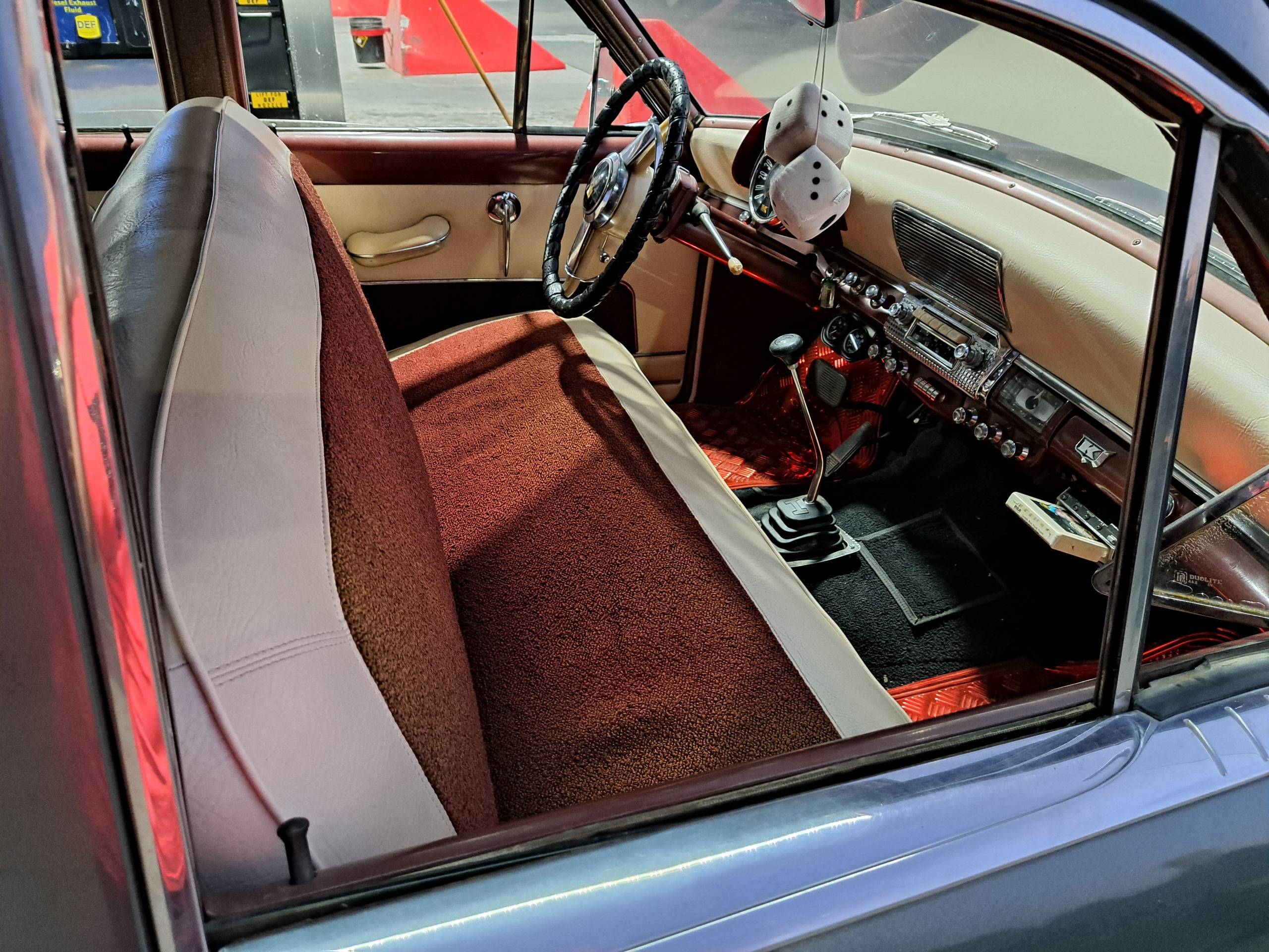 1953 Kaiser Manhattan 16