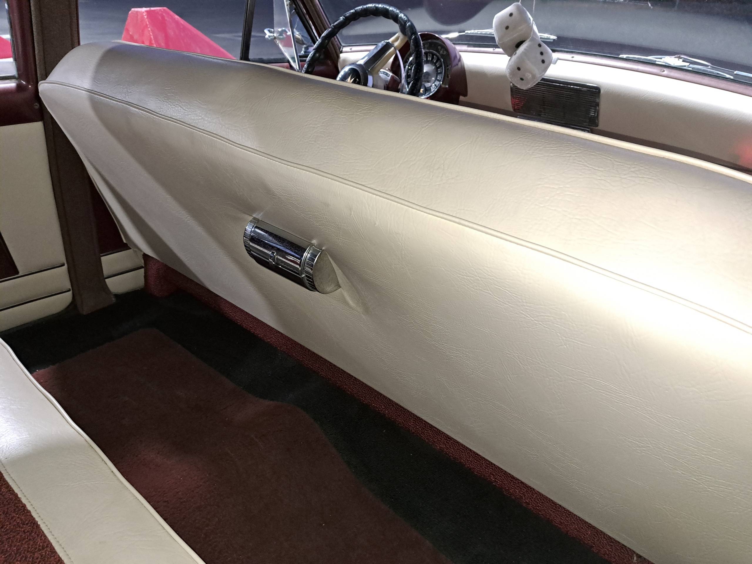 1953 Kaiser Manhattan 19