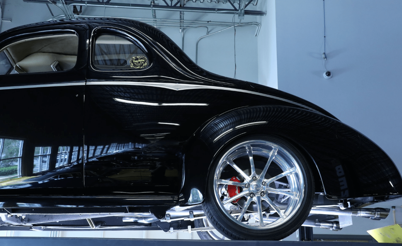 1940 Deluxe Coupe 45