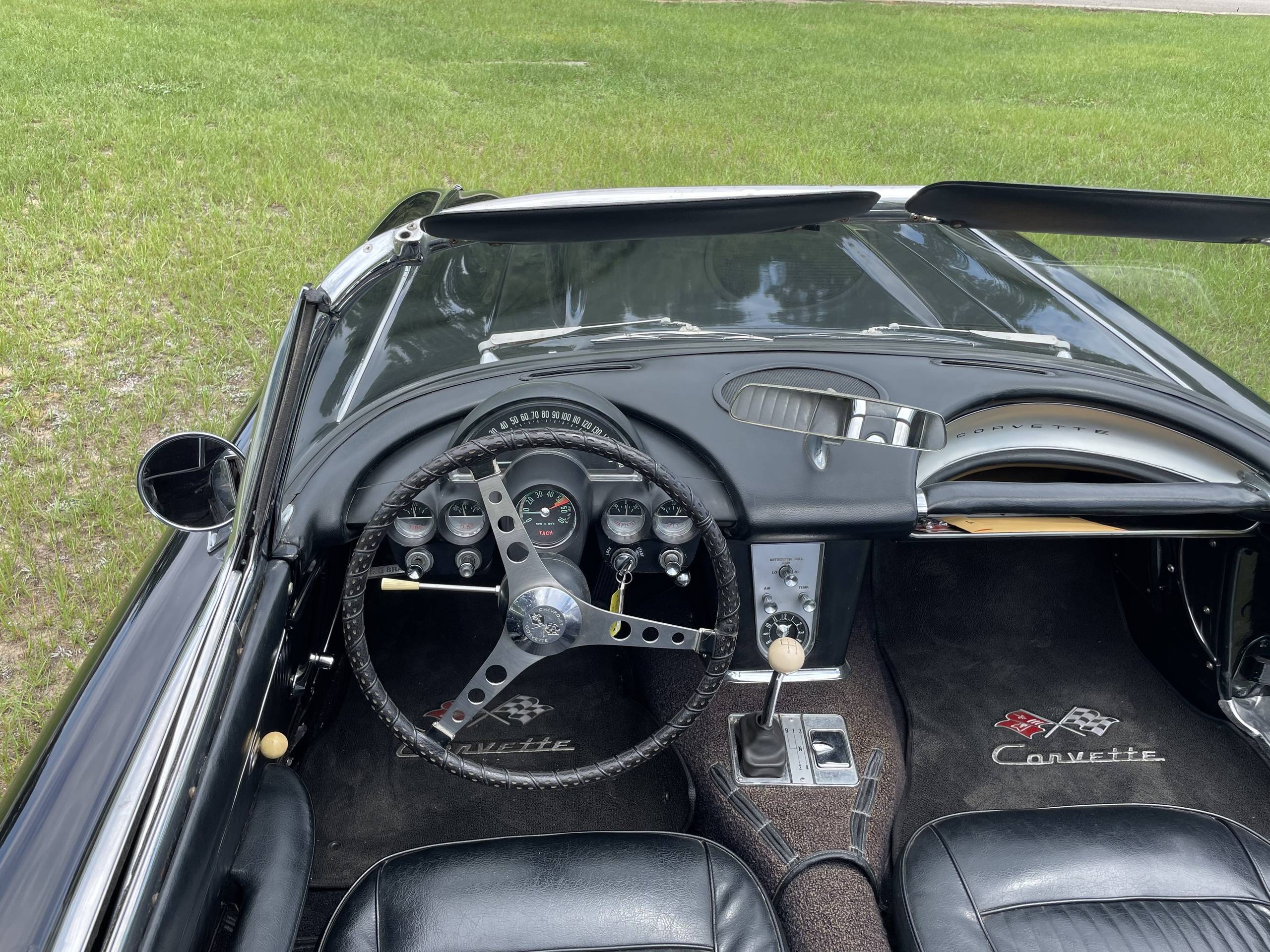 1961 Chevrolet Corvette 39