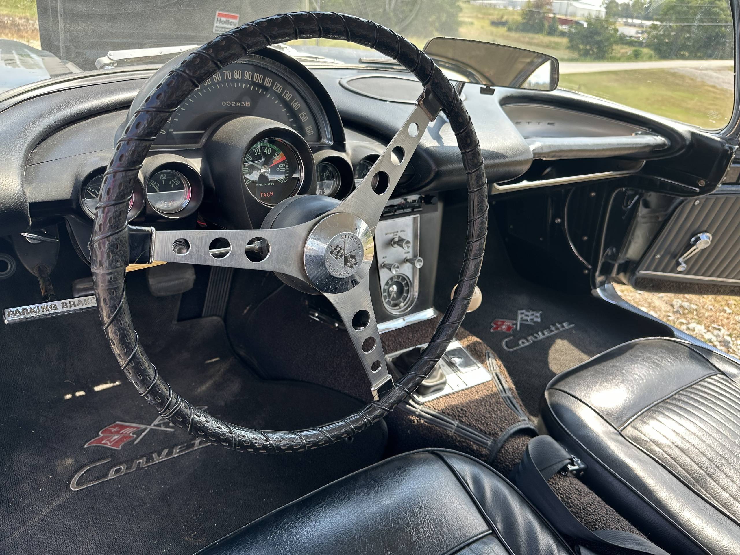 1961 Chevrolet Corvette 40