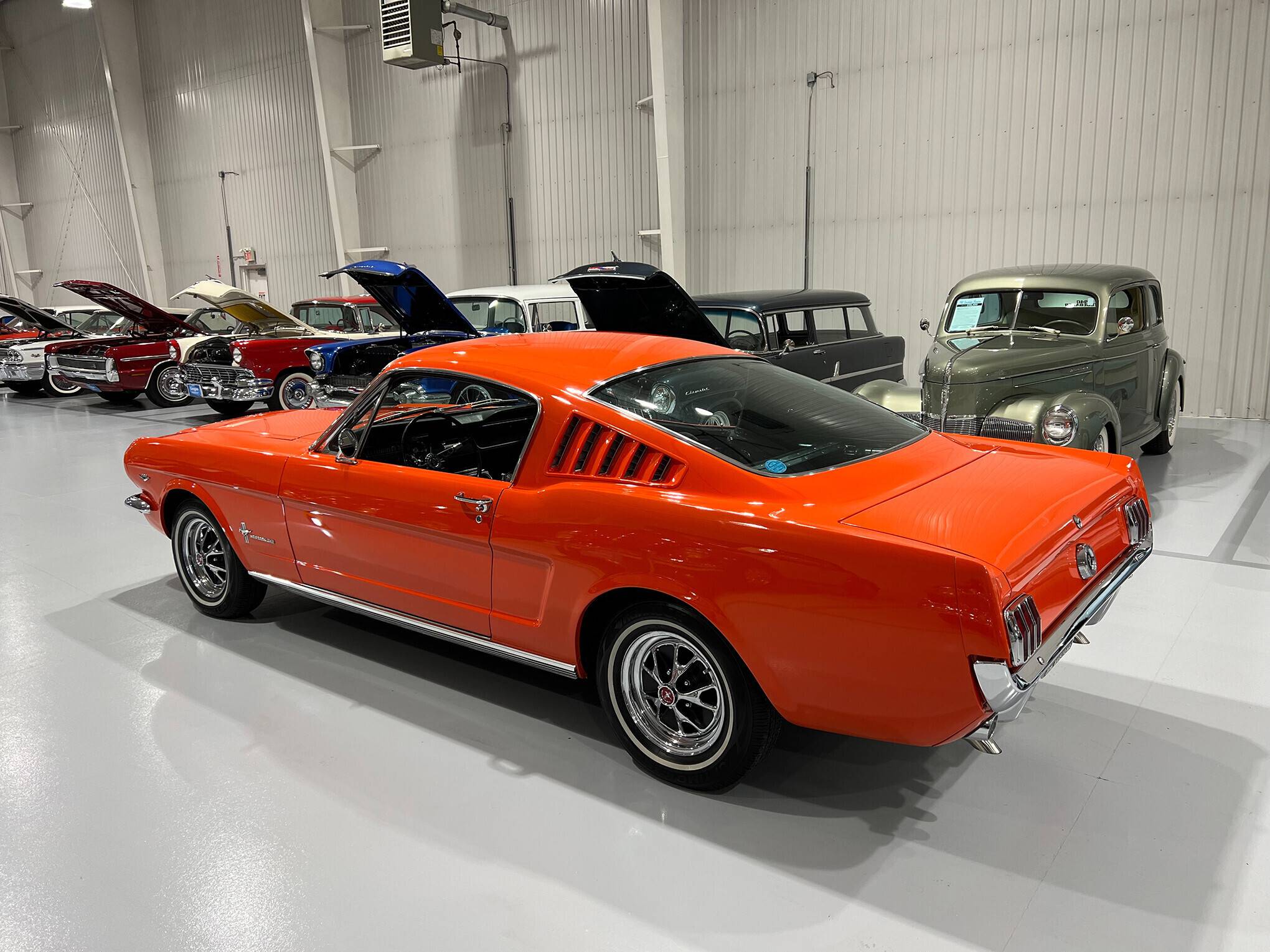 1965 Ford  Mustang 4