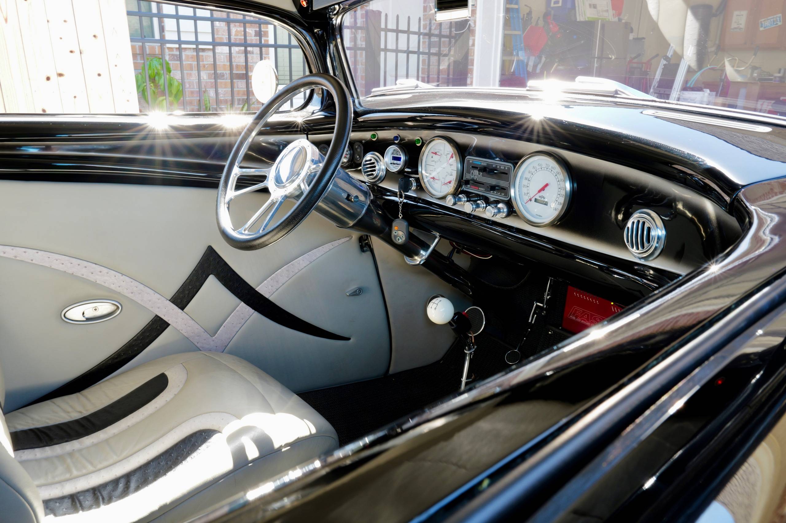 1933 Ford Coupe 13