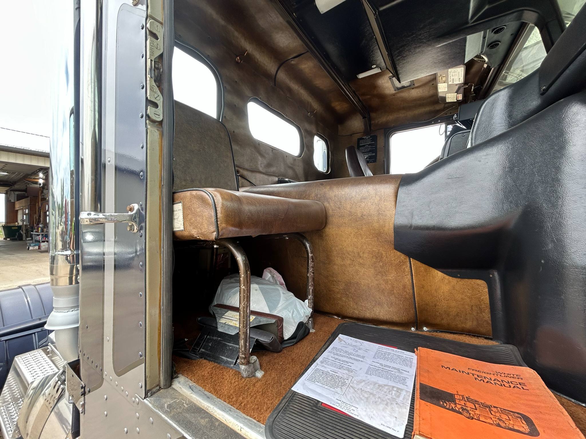 1974 Freightliner  White 15