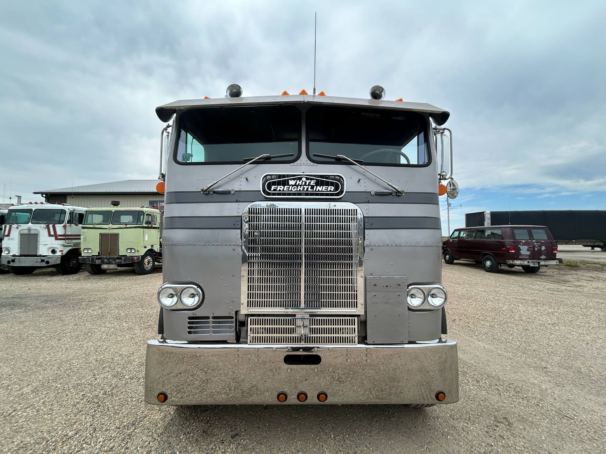 1974 Freightliner  White 3
