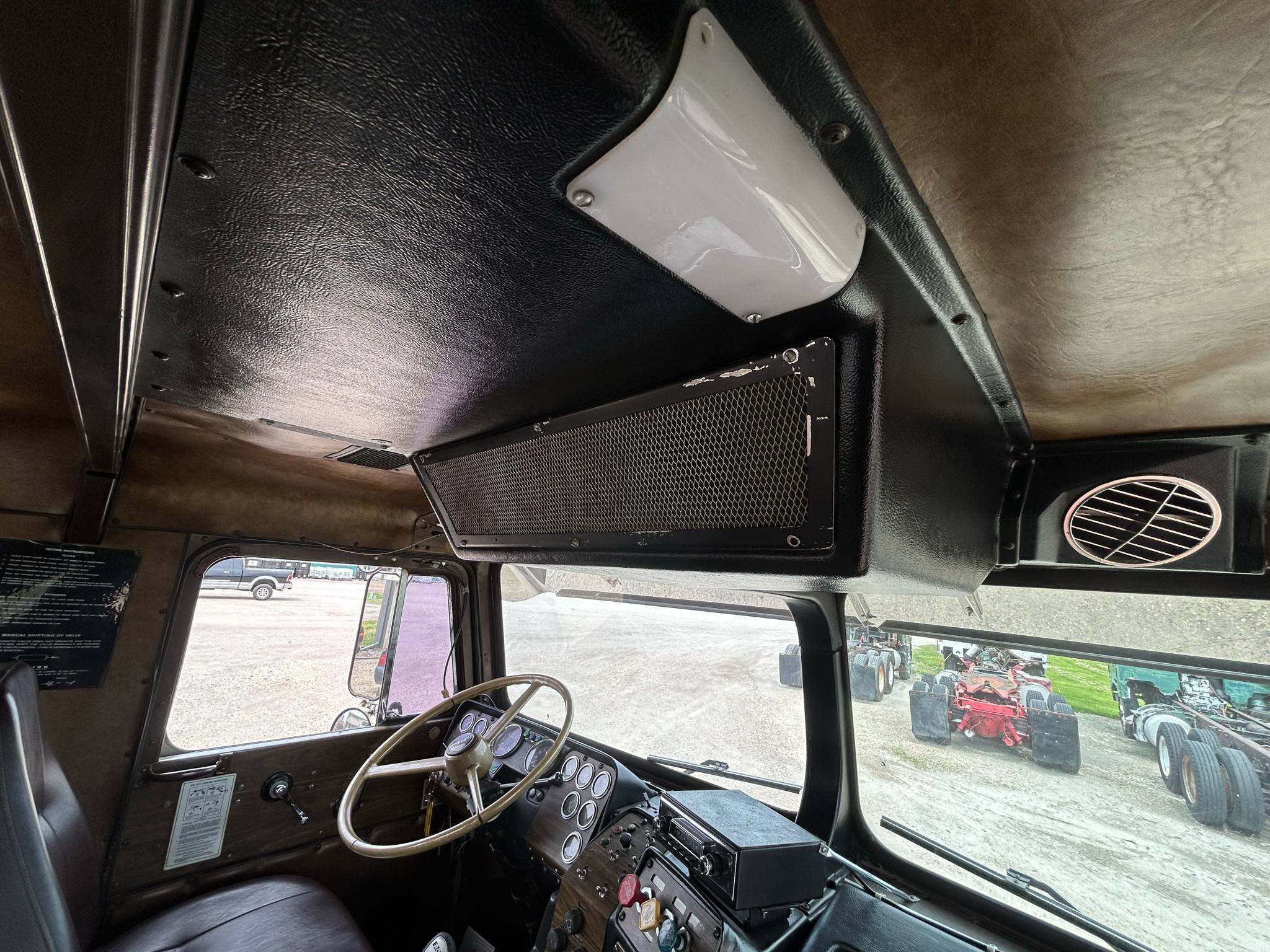 1974 Freightliner  White 17