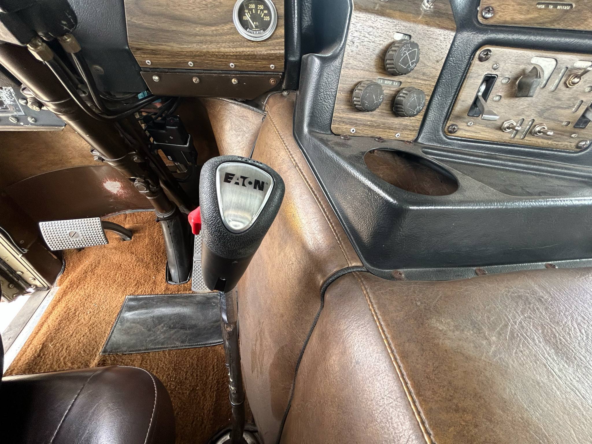 1974 Freightliner  White 26