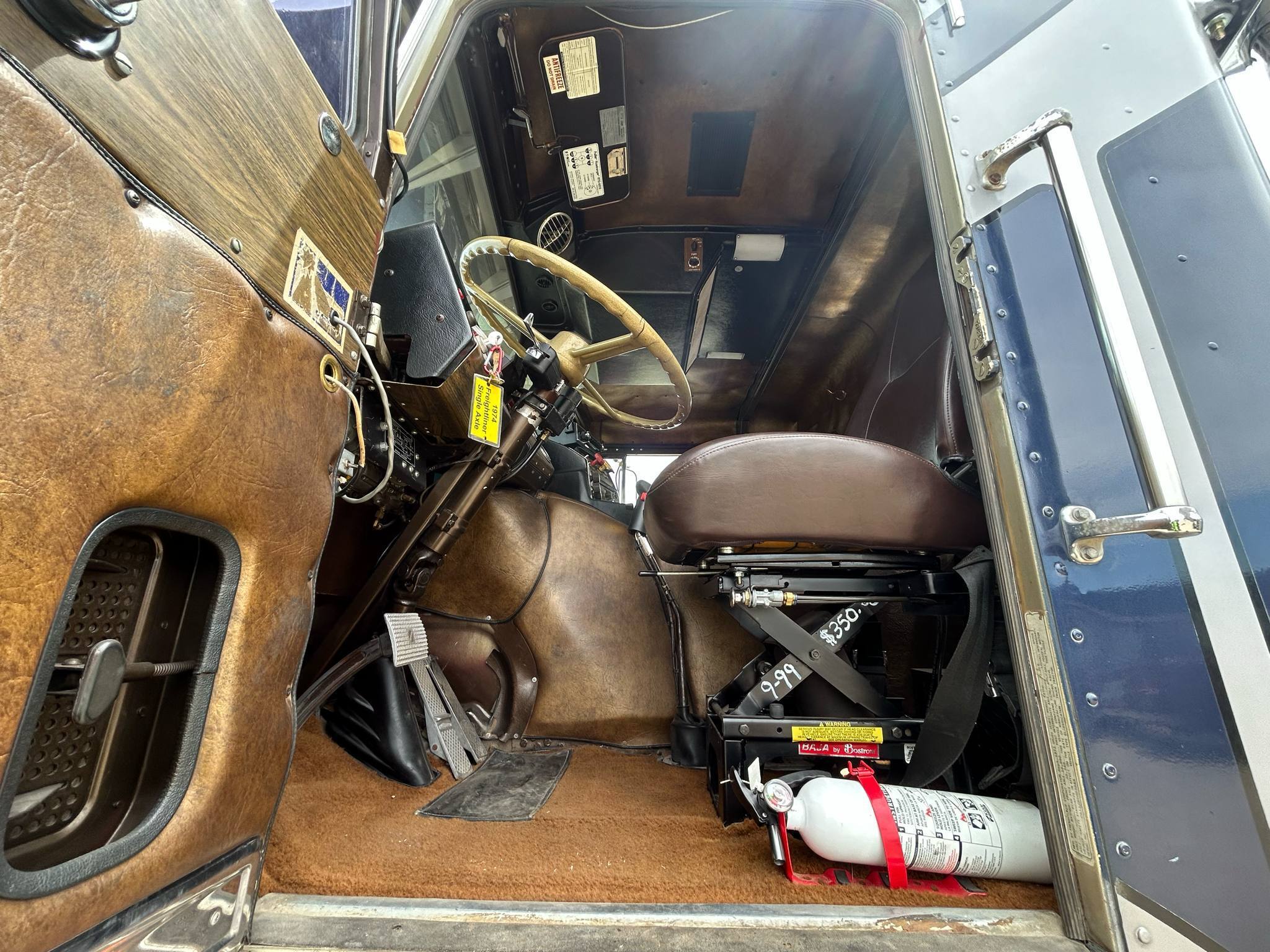 1974 Freightliner  White 18