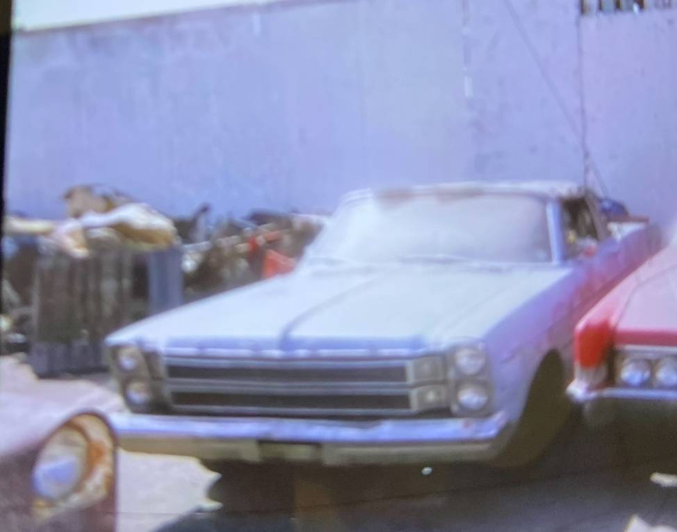 1966 Ford Galaxie 500 37