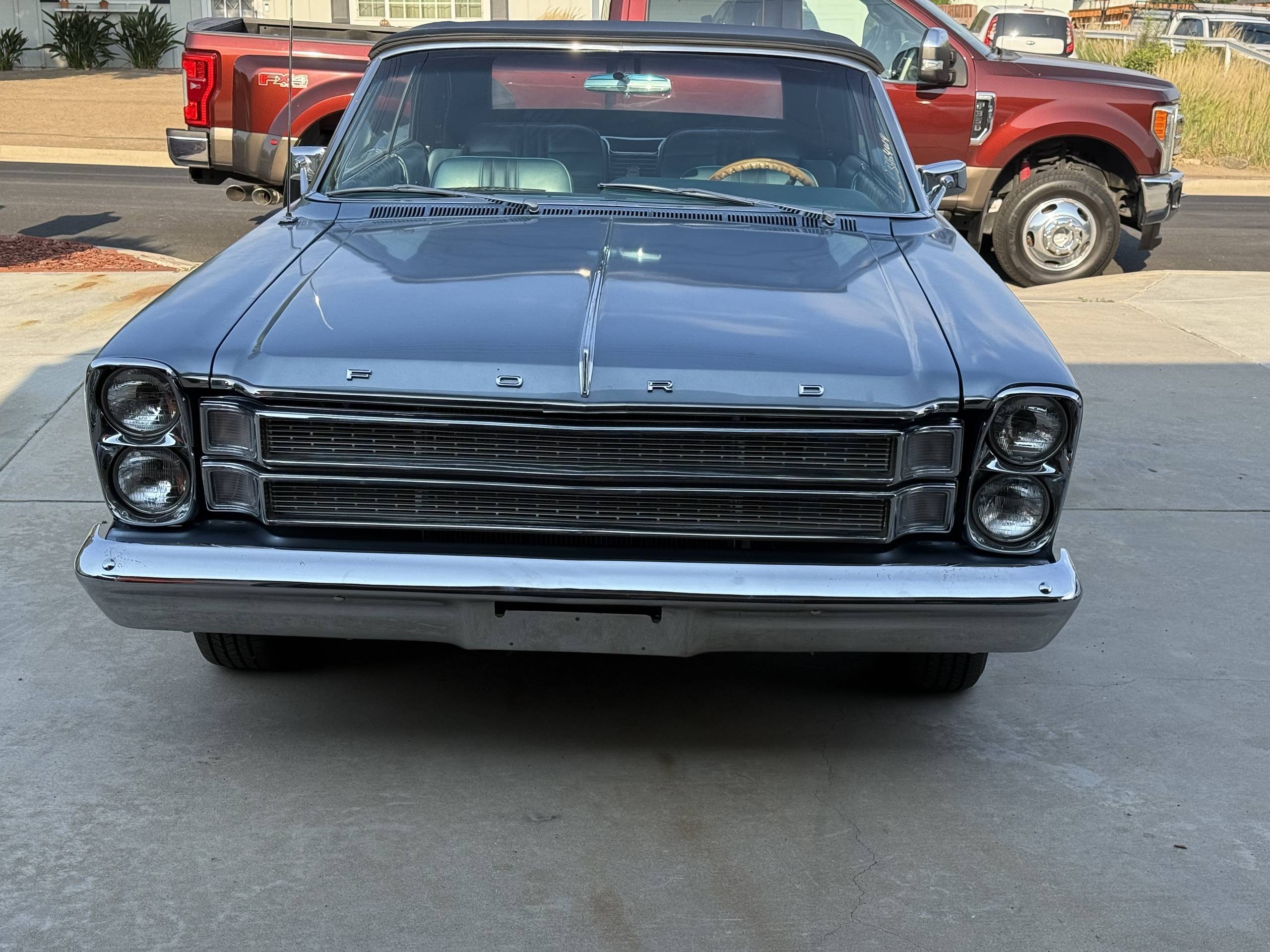 1966 Ford Galaxie 500 2