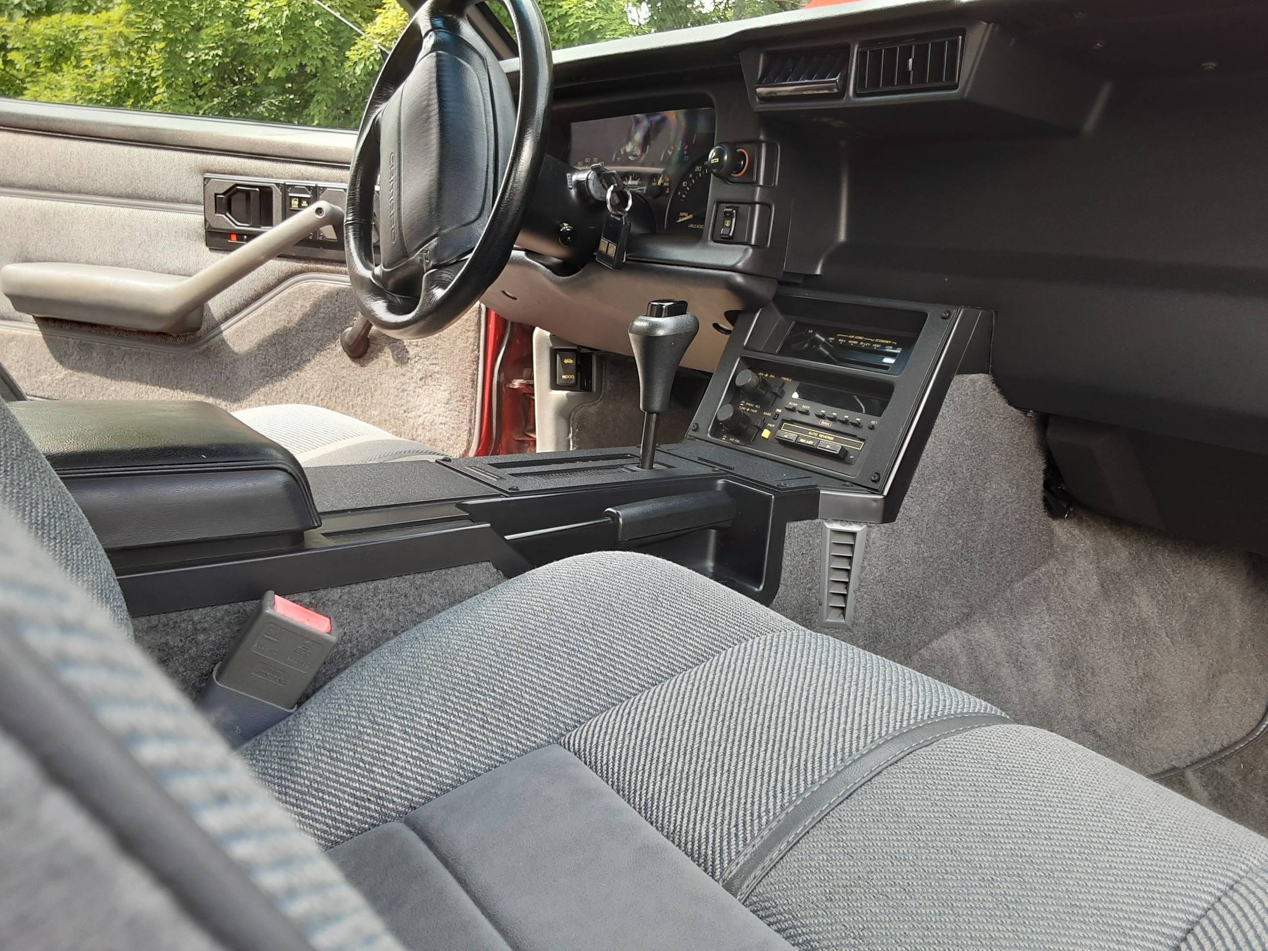 1990 Chevrolet Camaro 12