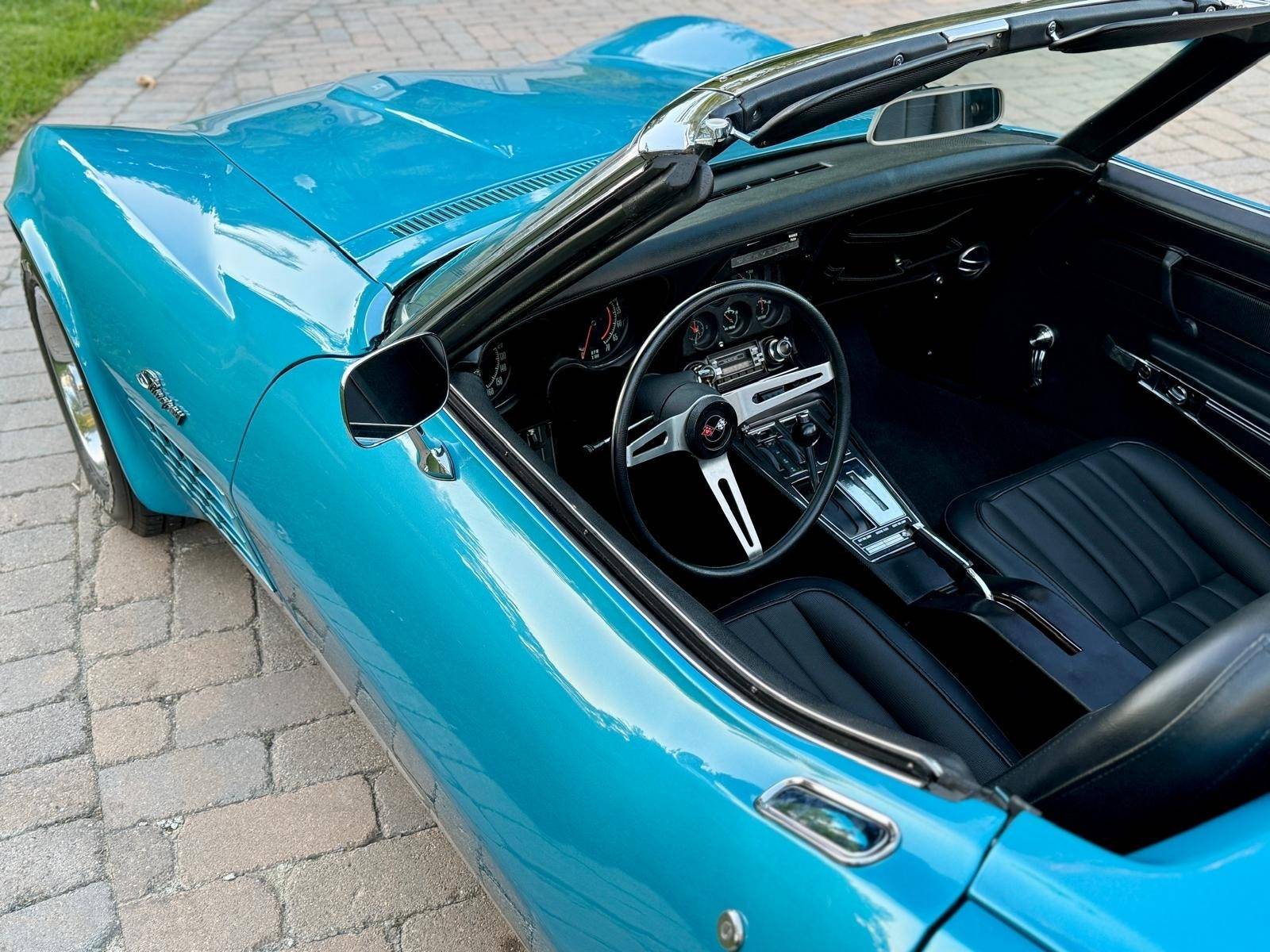 1971 Chevrolet Corvette 26