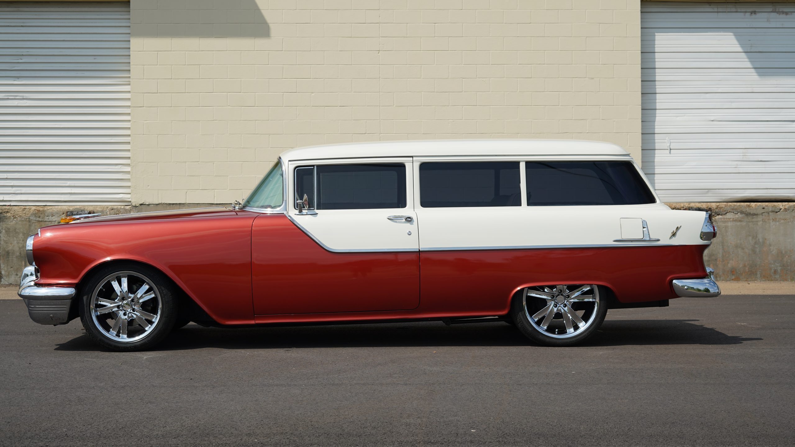 1955 Pontiac Chieftain Station Wagon 23