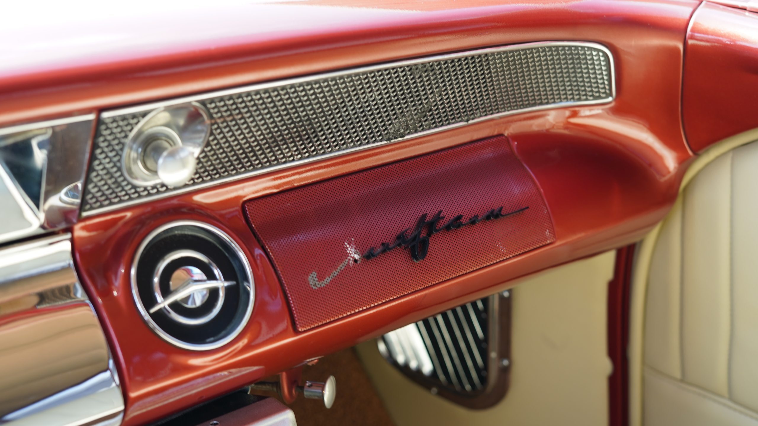 1955 Pontiac Chieftain Station Wagon 39