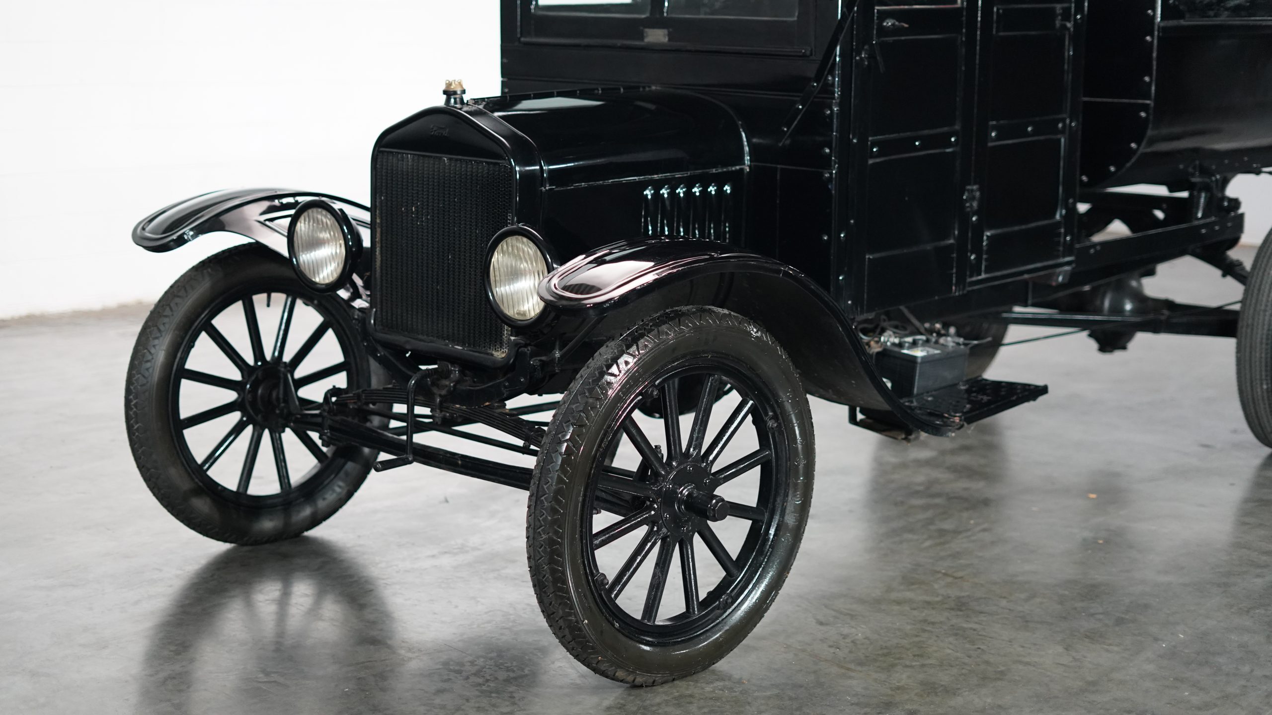 1922 Ford Model TT Dump Truck 2