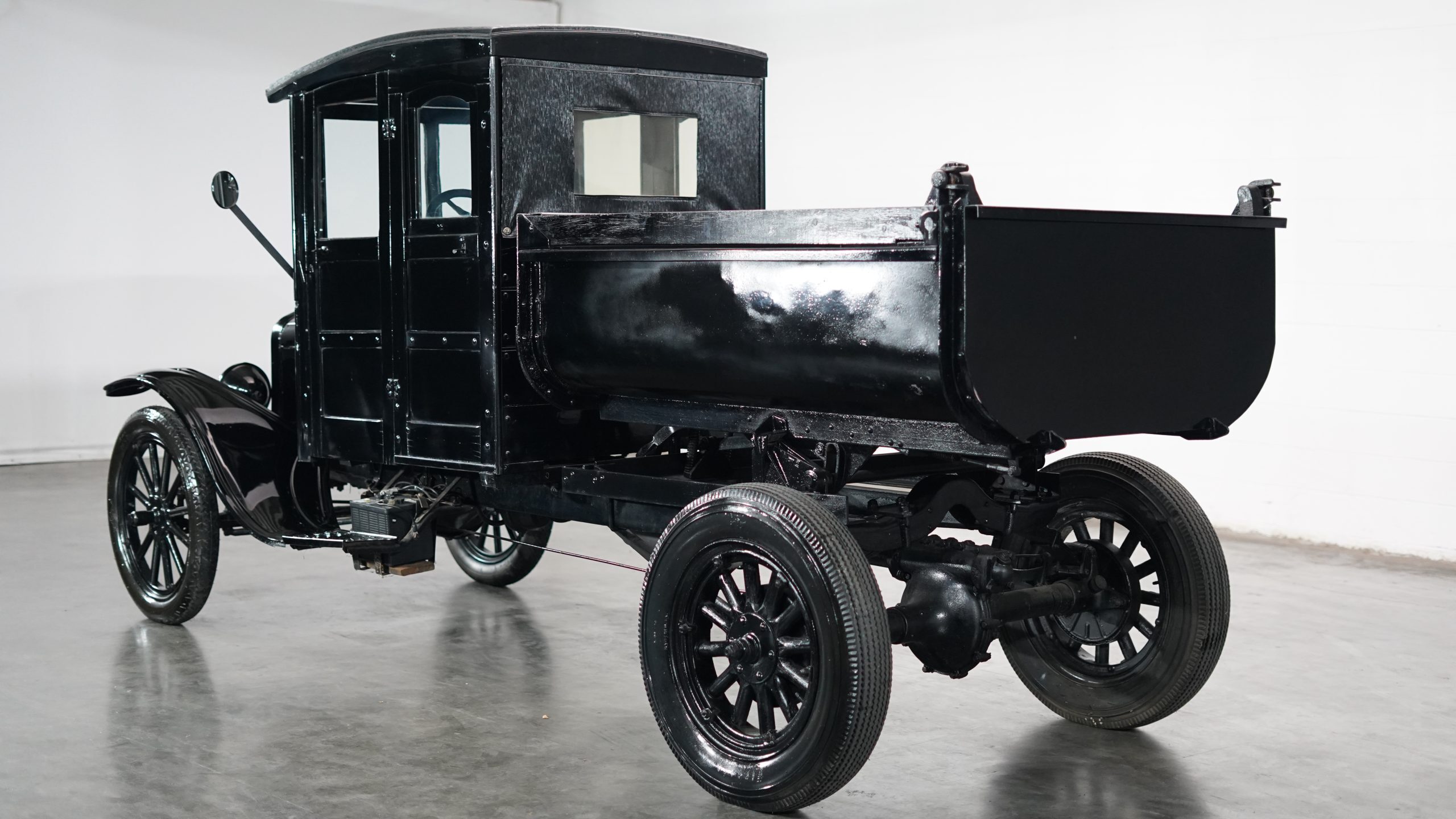 1922 Ford Model TT Dump Truck 4