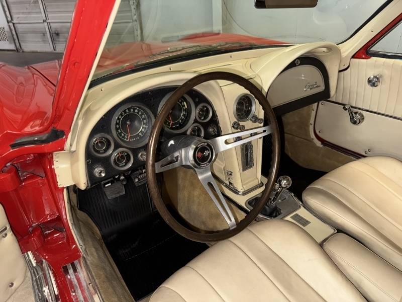 1964 Chevrolet Corvette 24