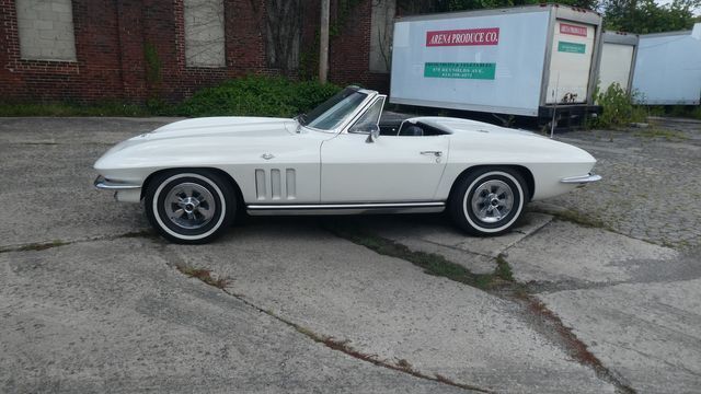 1965 Chevrolet Corvette 10