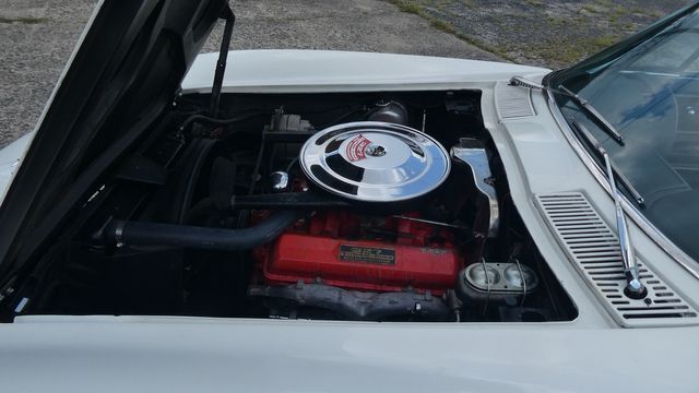 1965 Chevrolet Corvette 25