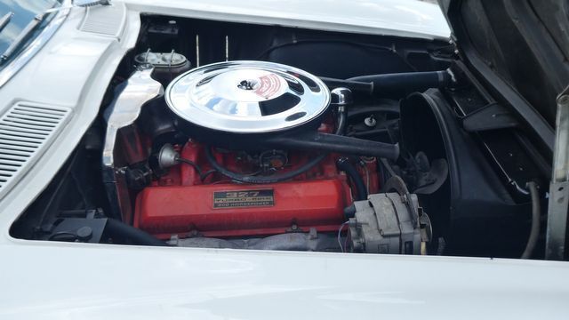 1965 Chevrolet Corvette 28