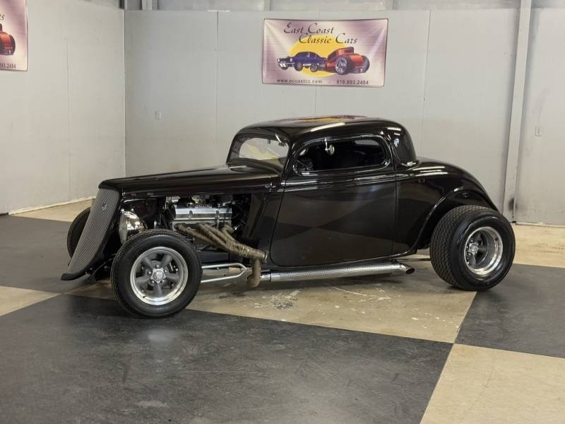 1934 Ford Coupe 10