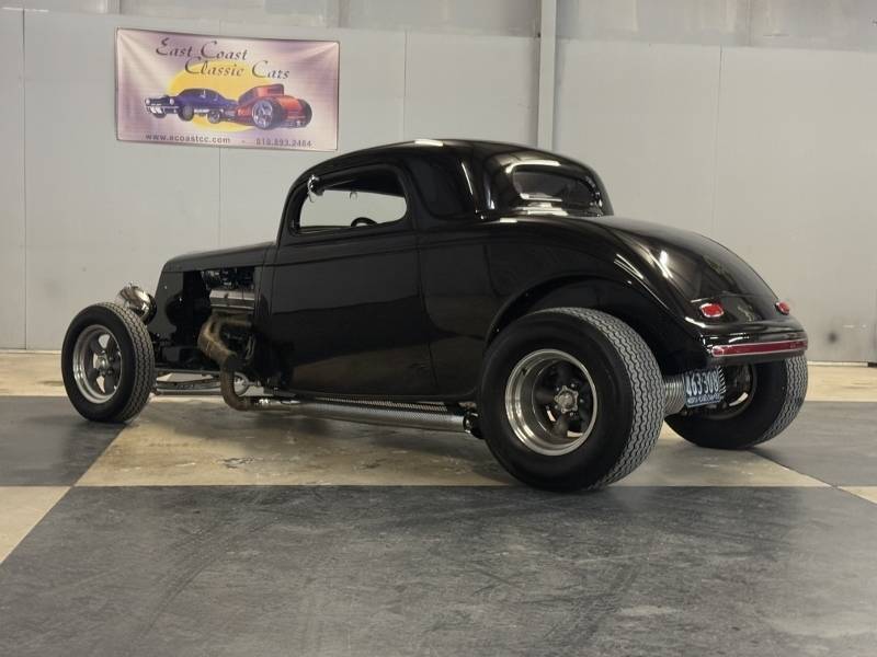 1934 Ford Coupe 97
