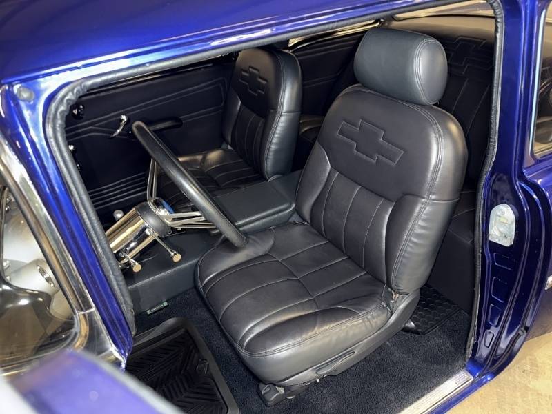 1957 Chevrolet Post 25