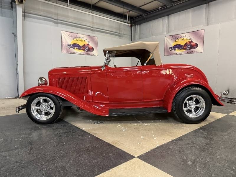 1932 Ford Roadster 3