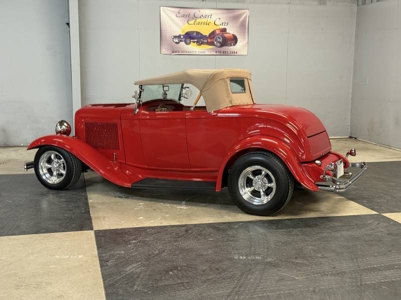 1932 Ford Roadster 4
