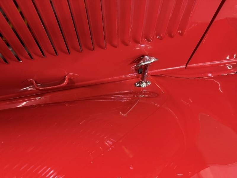 1932 Ford Roadster 11