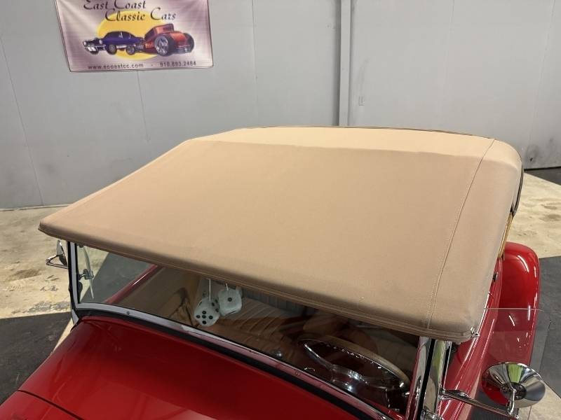 1932 Ford Roadster 13