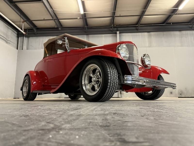 1932 Ford Roadster 34