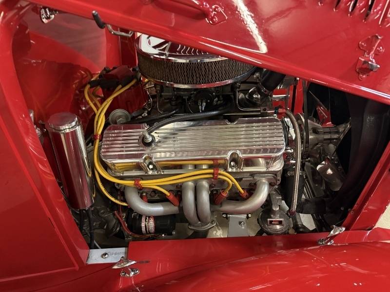 1932 Ford Roadster 37