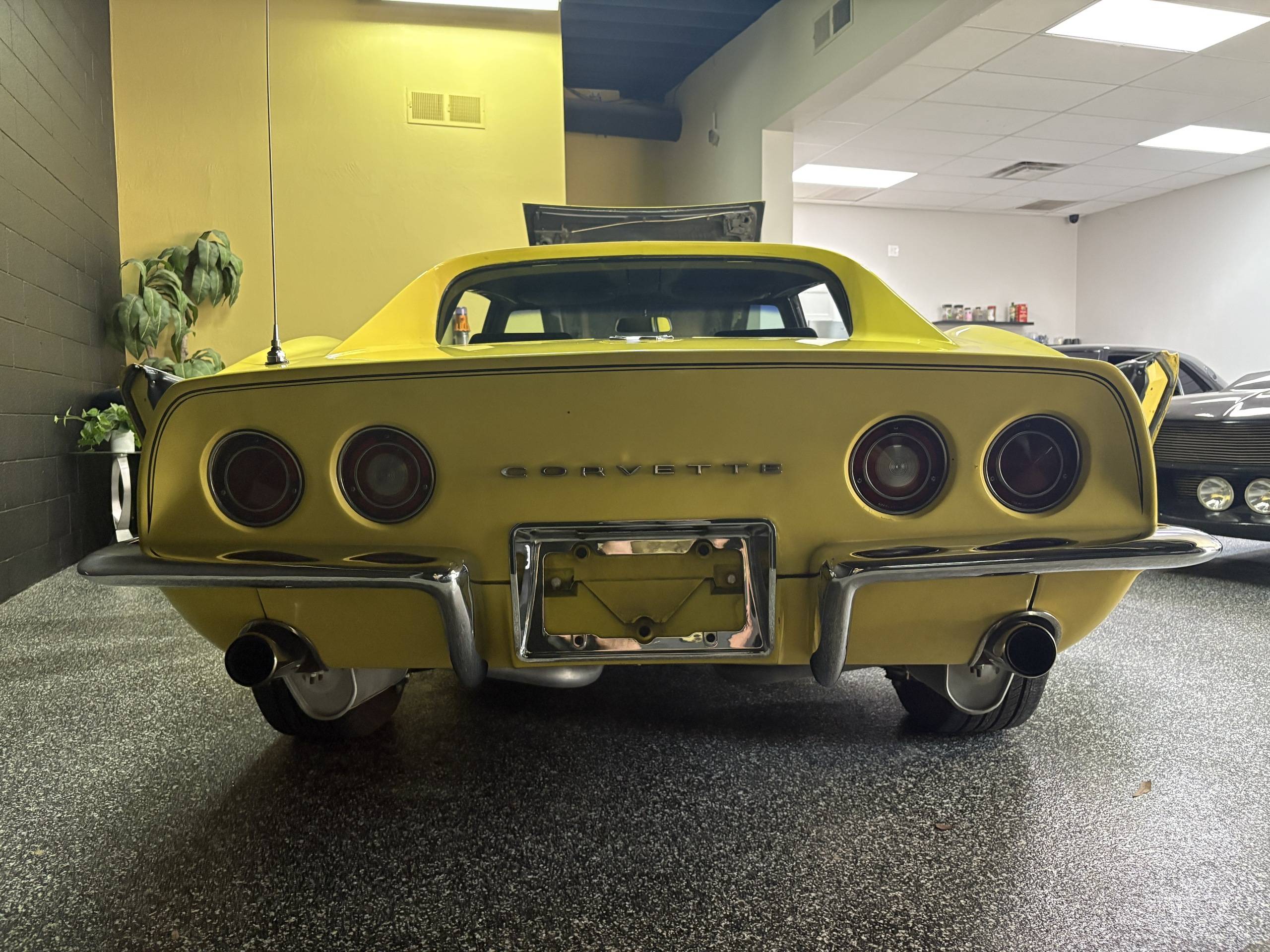 1969 Chevrolet Corvette 23