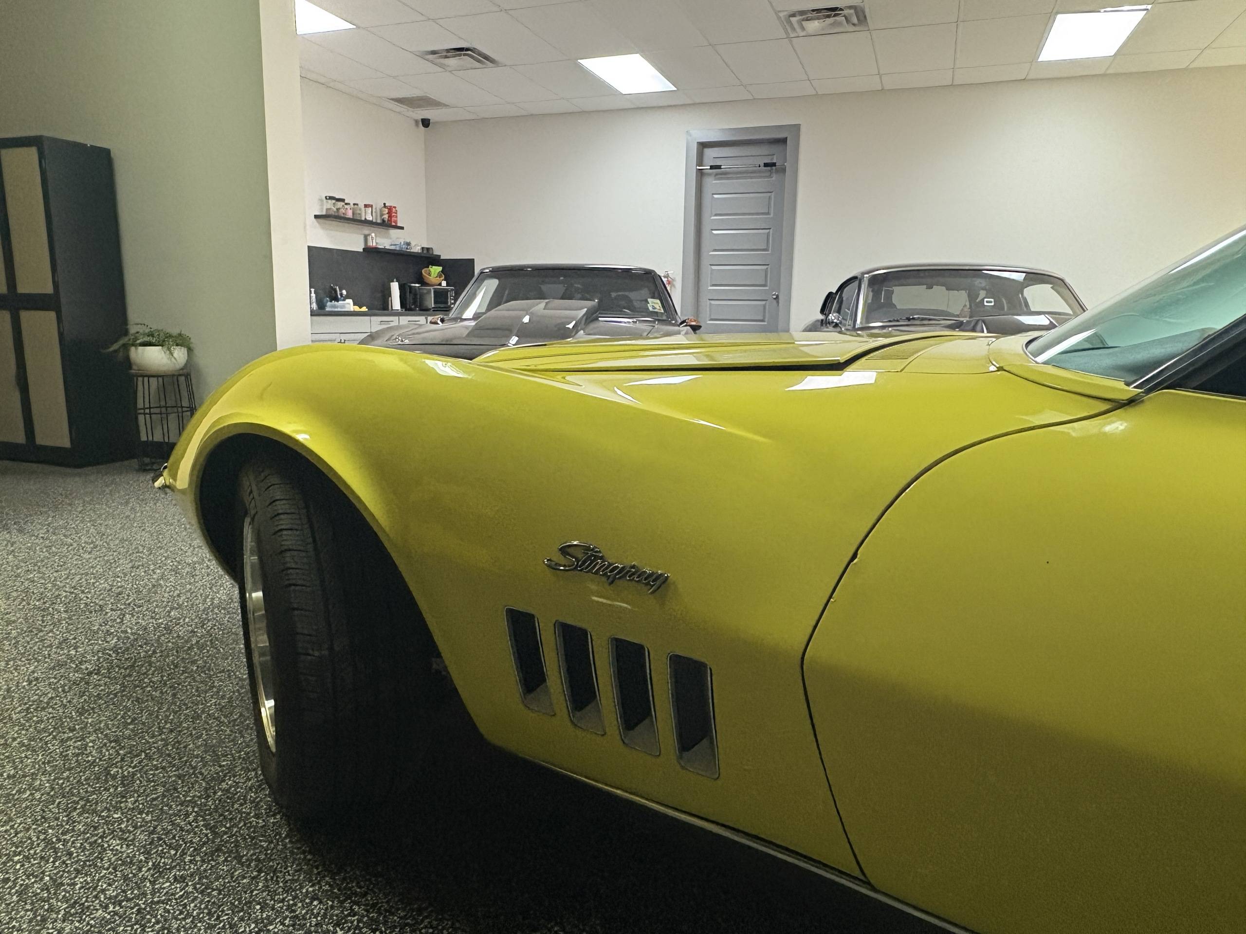 1969 Chevrolet Corvette 26