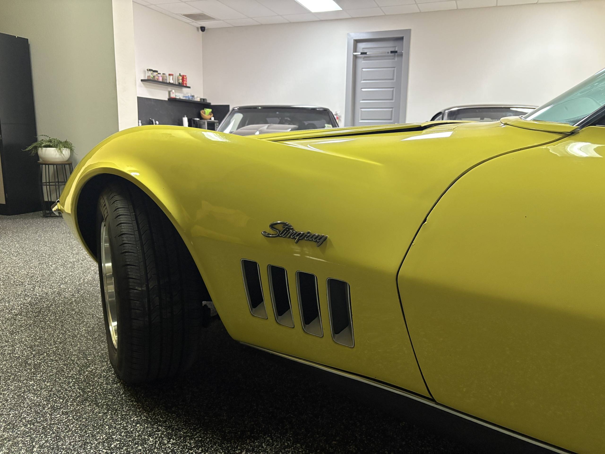 1969 Chevrolet Corvette 27