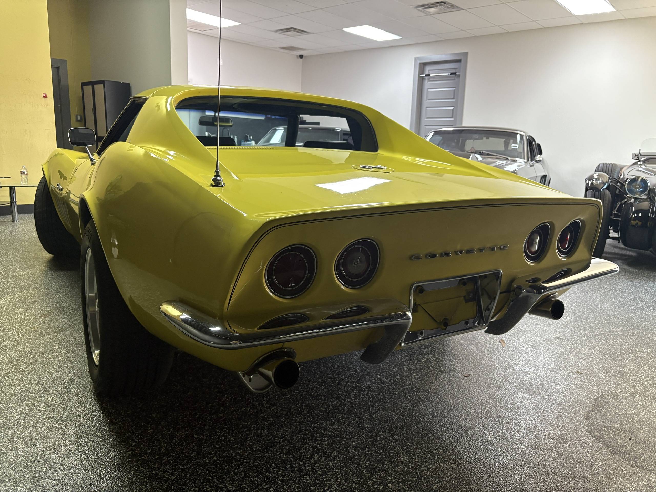 1969 Chevrolet Corvette 35