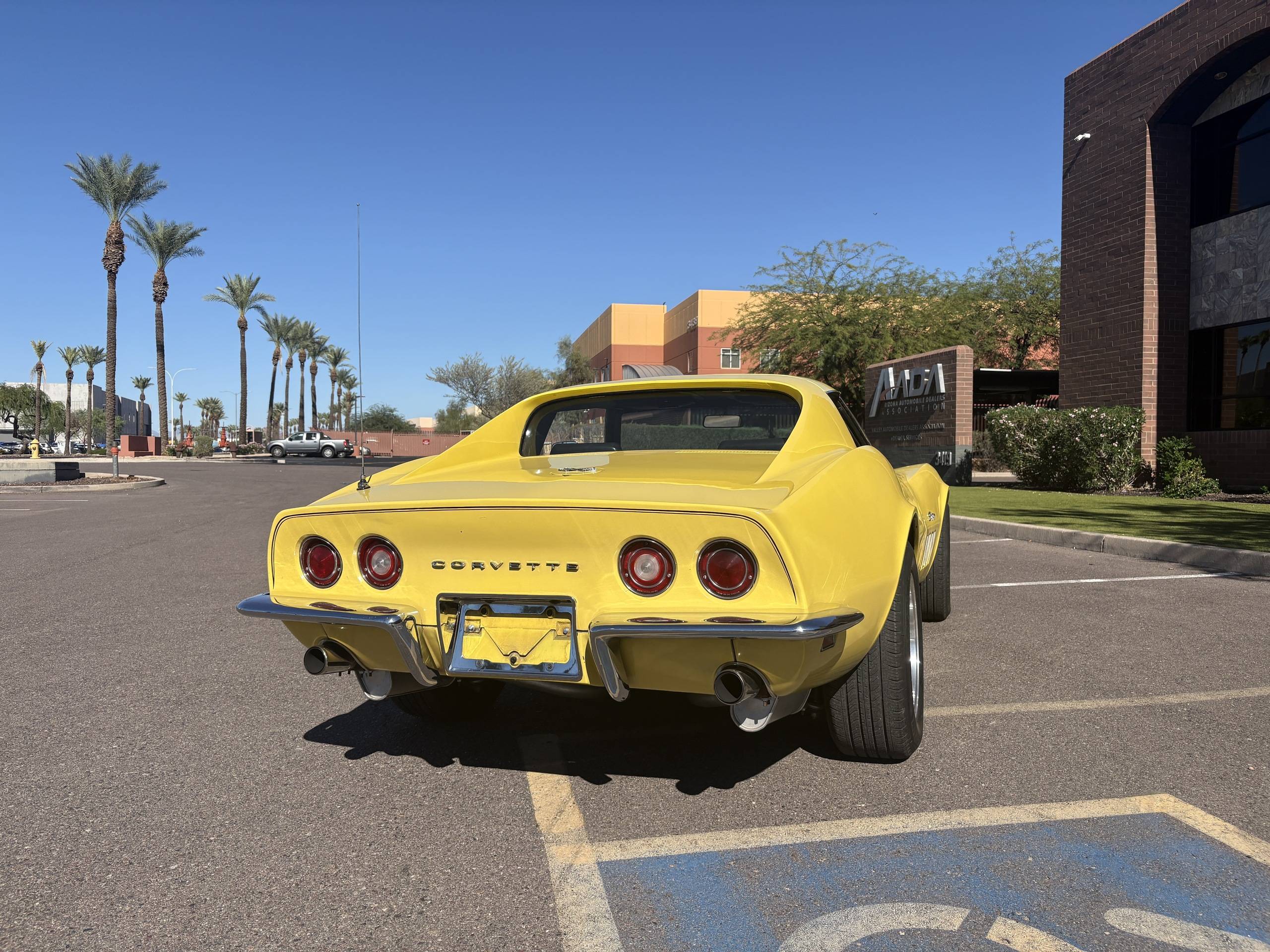 1969 Chevrolet Corvette 17
