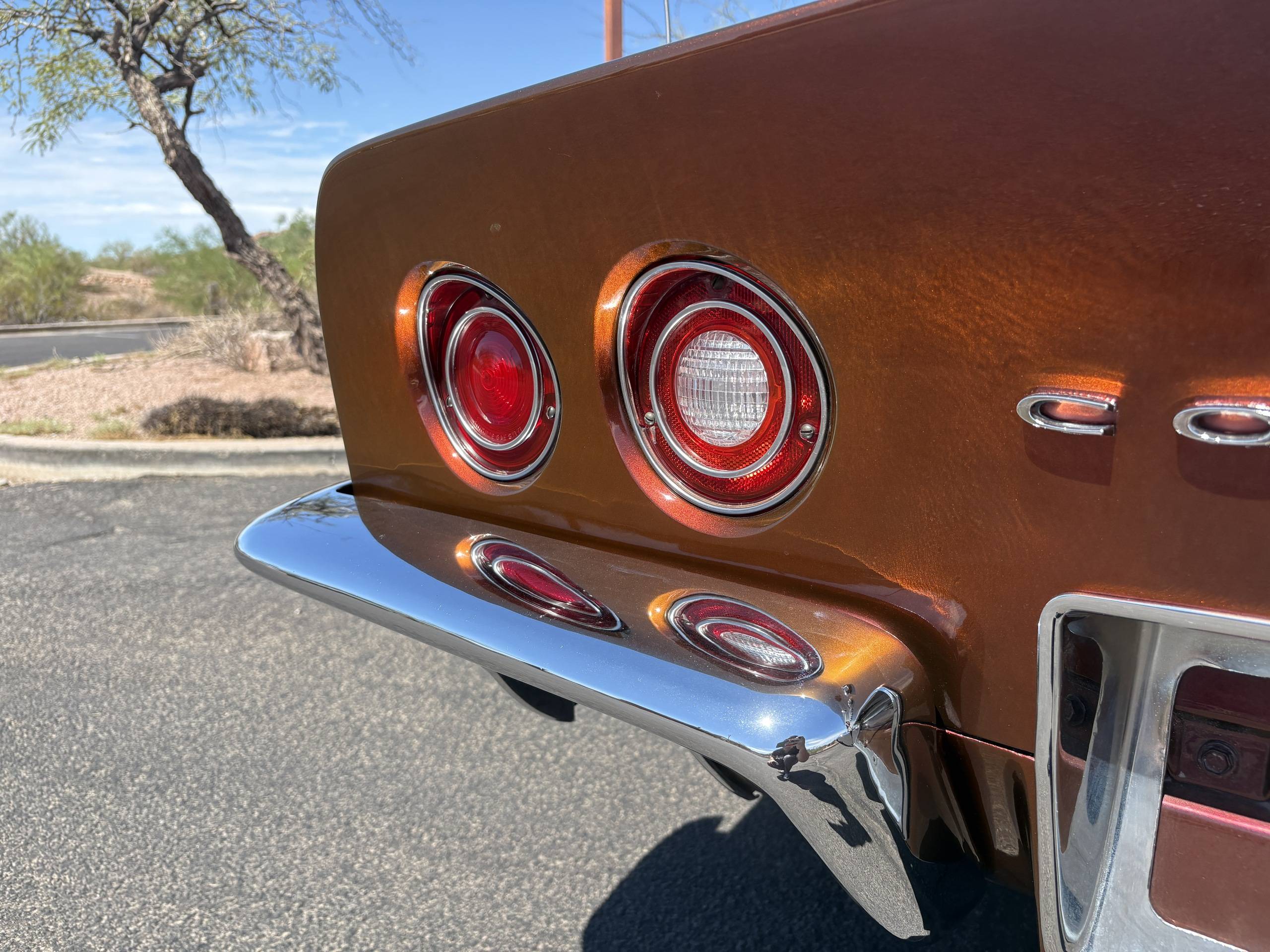 1973 Chevrolet Corvette 23